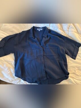 Velvet Heart Dark Navy Short-Sleeve Button Down Womens Shirt
